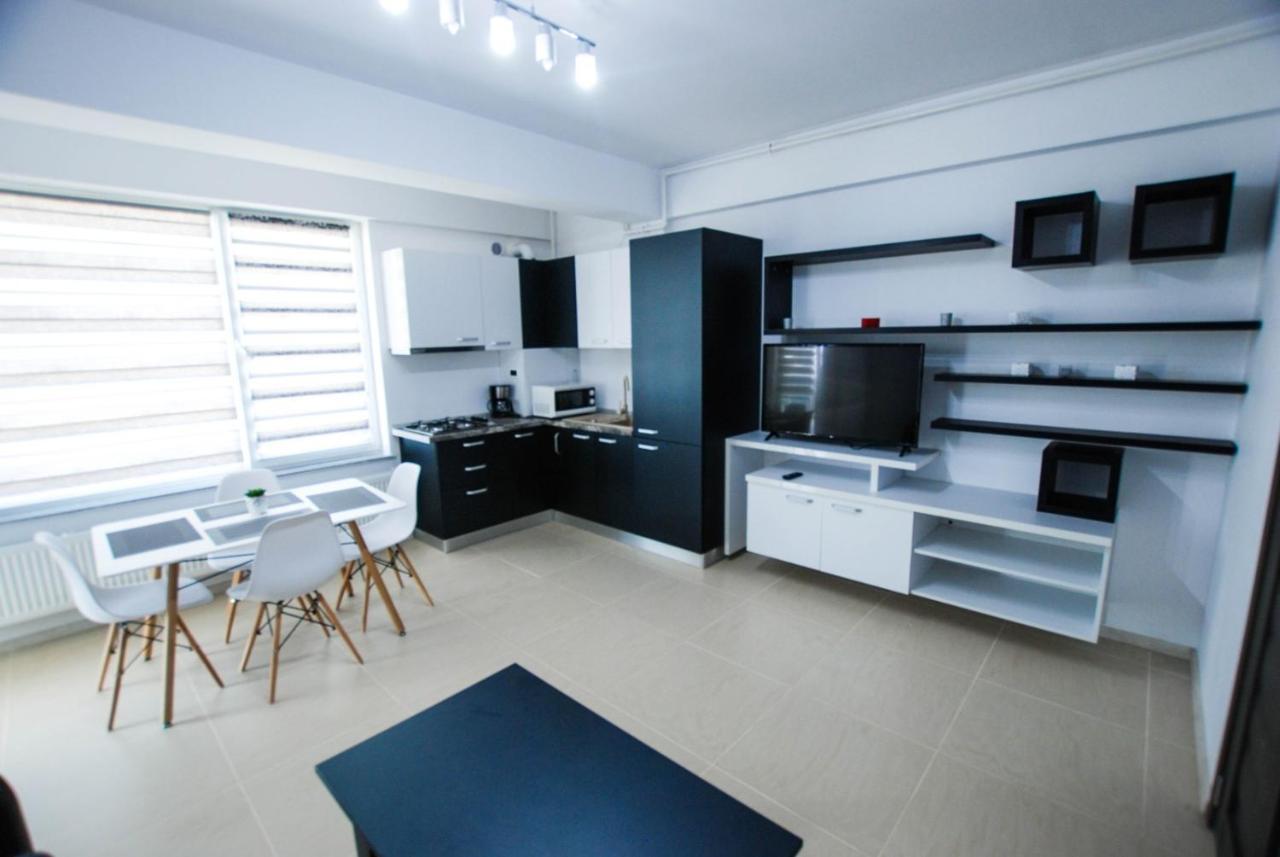 Ambra Apartment Mamaia-Nord Năvodari Екстериор снимка